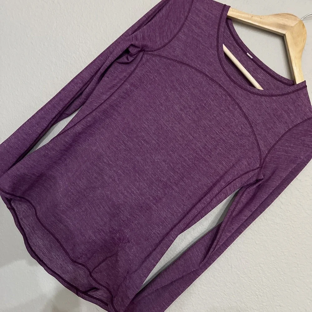Lululemon PURPLE On Track Long Sleeve Top Thumbholes Reflective Trim SIZE 6